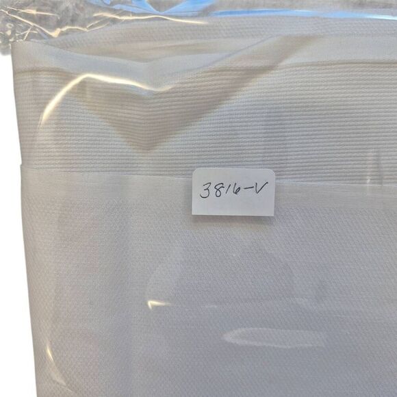 Fabric, White Cotton Lightweight Duck (textured) 45" x 3 yds - Picture 6 of 6